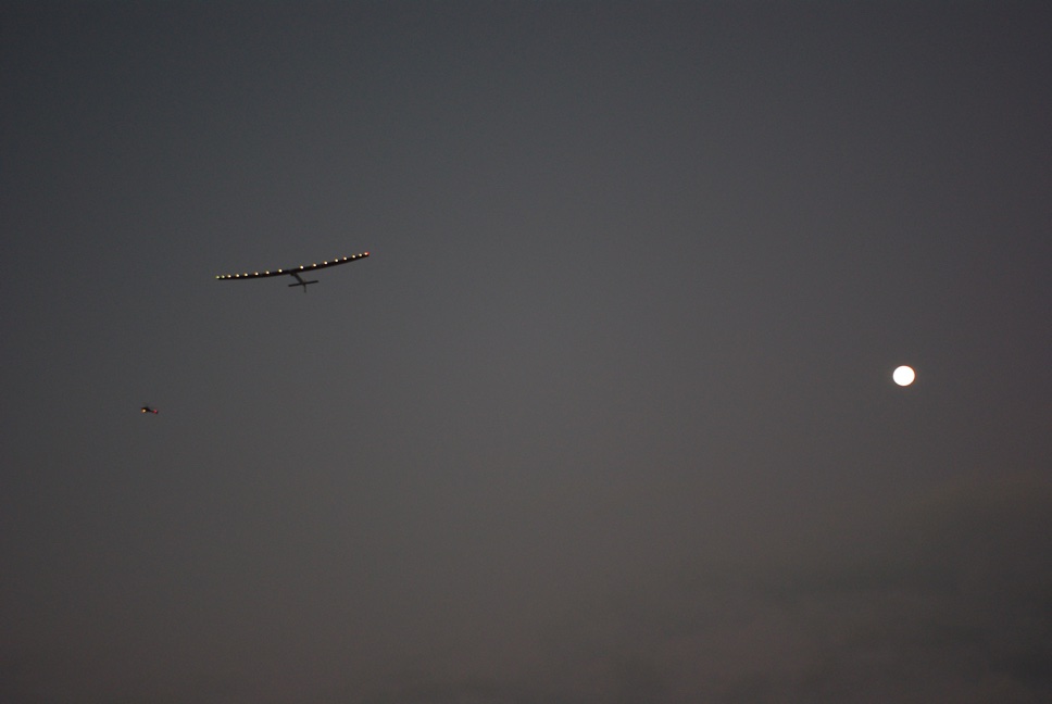 Solar Impulse 2 on approach